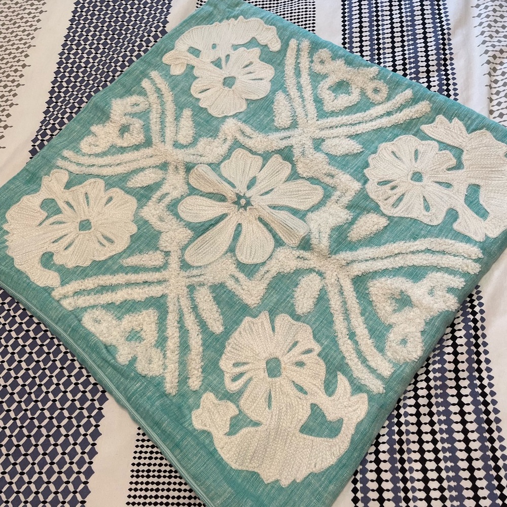 Crate&Barrel 18x18 Accent Pillow Cover